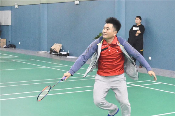 城投集團舉辦“奮斗城投,‘羽’你同行”羽毛球比賽