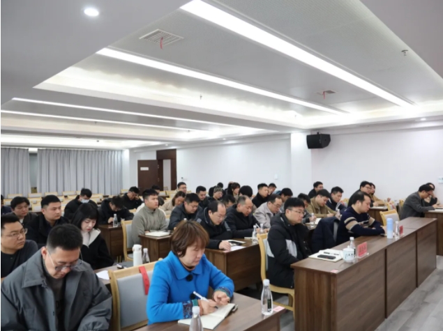 市城投集團召開違規套取資金問題專項整治暨國有、集體資產違規轉租問題專項治理工作推進會