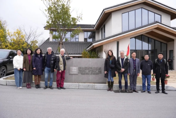 聯合國教科文組織陶藝學會(IAC)奧利奧主席一行參觀考察昌南教育